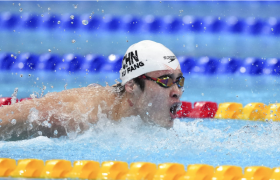 Qingdao Swimmers Zhang Zhanshuo and Xu Fang Shine at Asian Games, Winning Gold on the Same Day